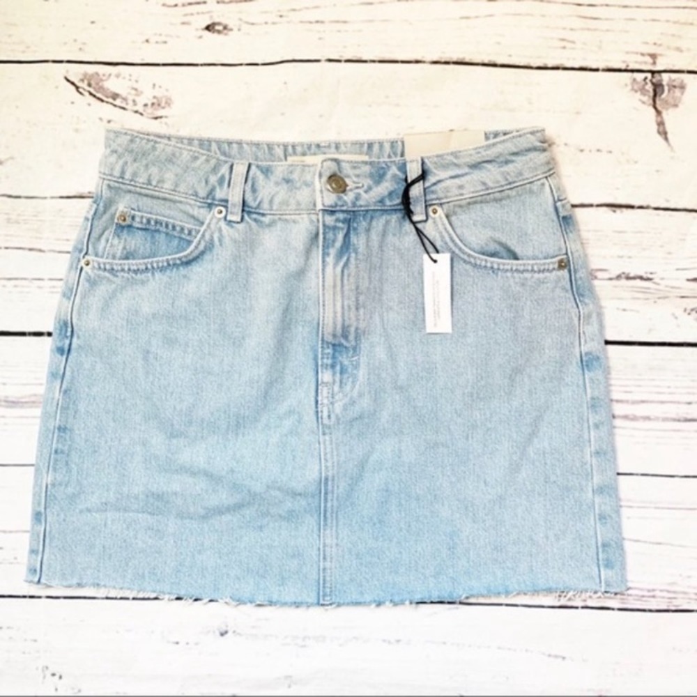 Topshop Denim Mini Bleached Jean Skirt Size 6 - Picture 2 of 7